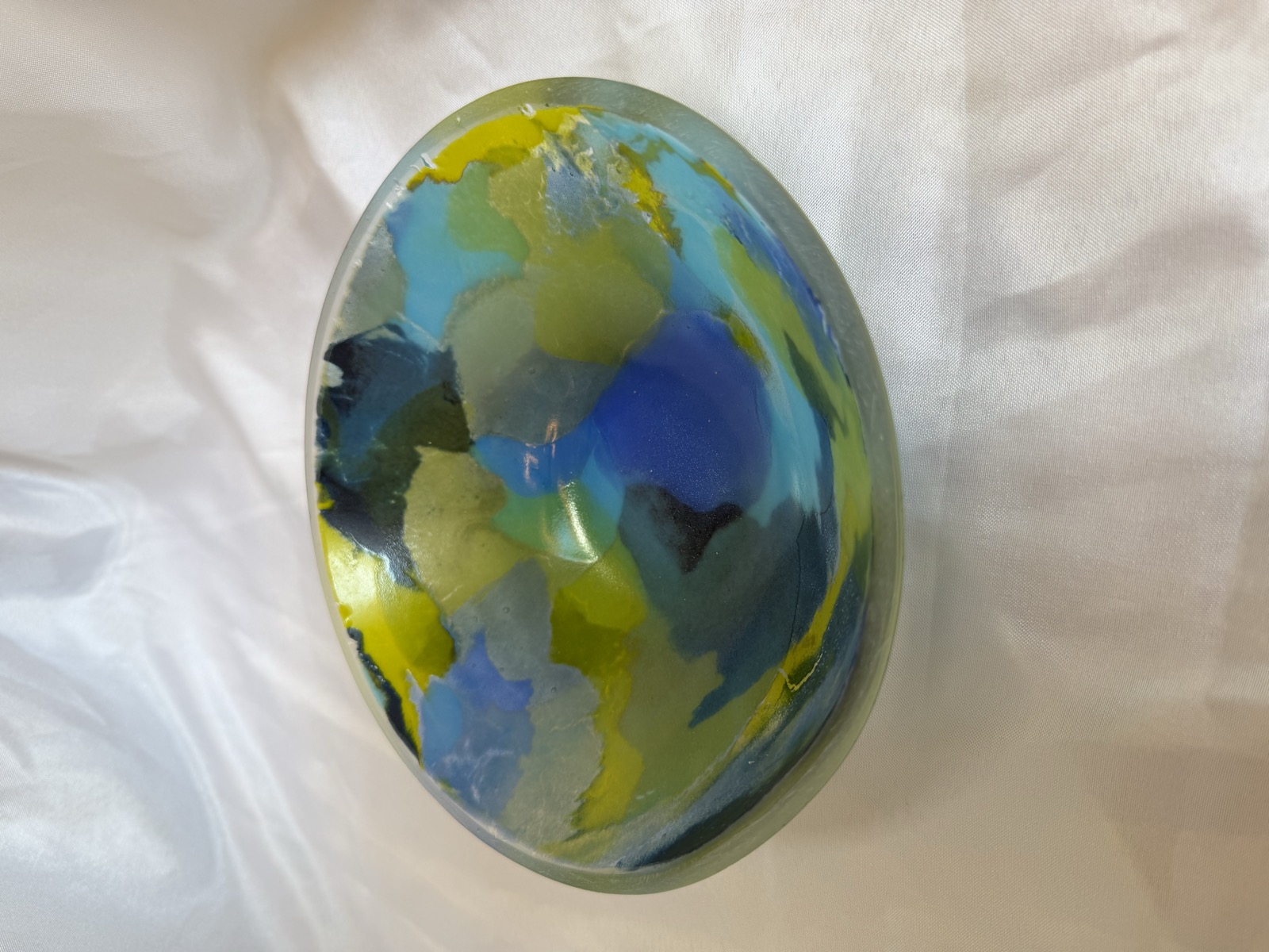 Kiln-fired glass bowl